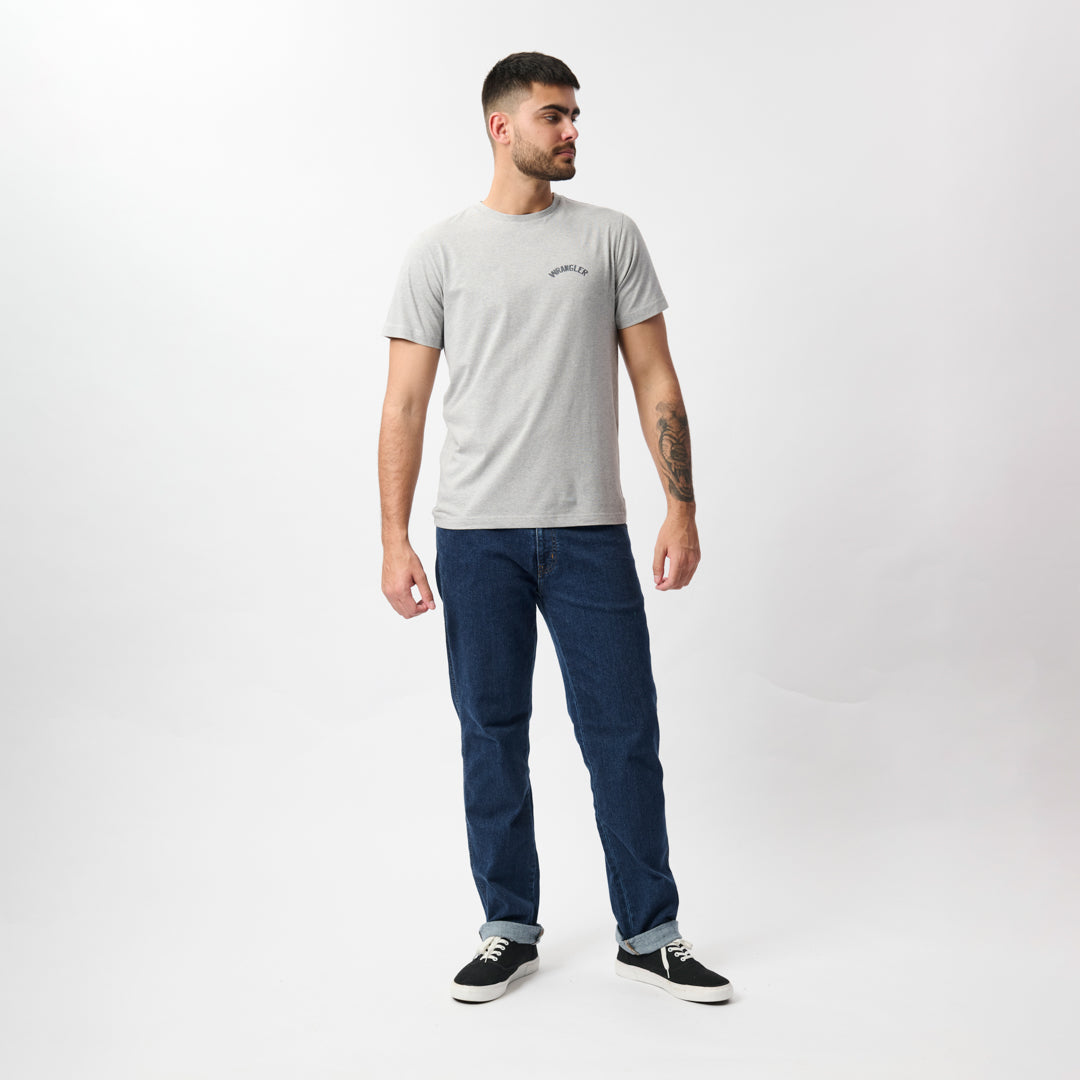 BADGE T-SHIRT IN LIGHT GREY HEATHER MELANGE